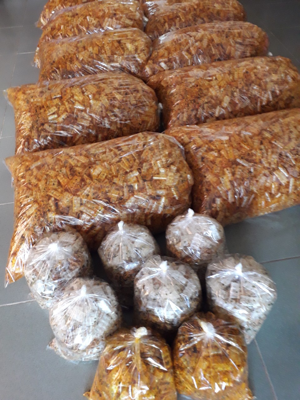 500  Gram  Cuộn Ống Trộn Tôm