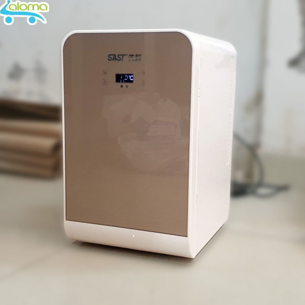 Tủ lạnh mini kèm hâm nóng 22 lít SAST ST-22L hiển thị nhiệt độ bảo quản thức ăn đựng mỹ phẩm