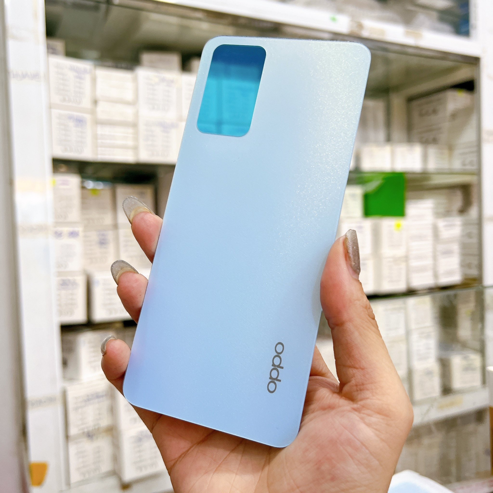 Nắp lưng Reno 6 5G ( không kính camera )