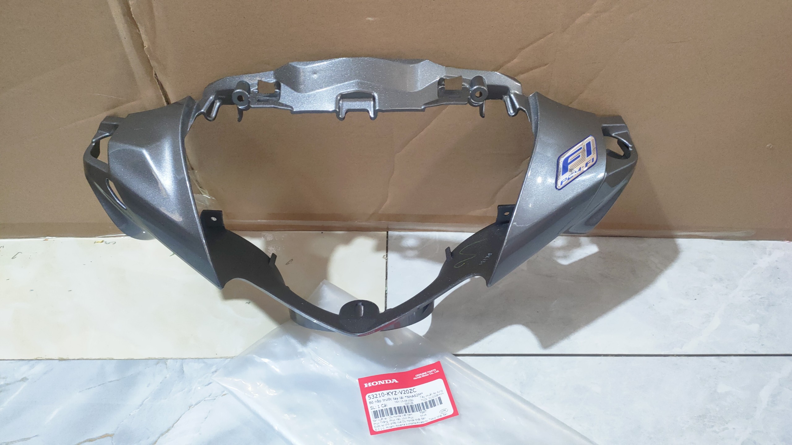 Nắp trước tay lái *NHA62M* future 125, future 125 fi ( 53210KYZV20ZC)