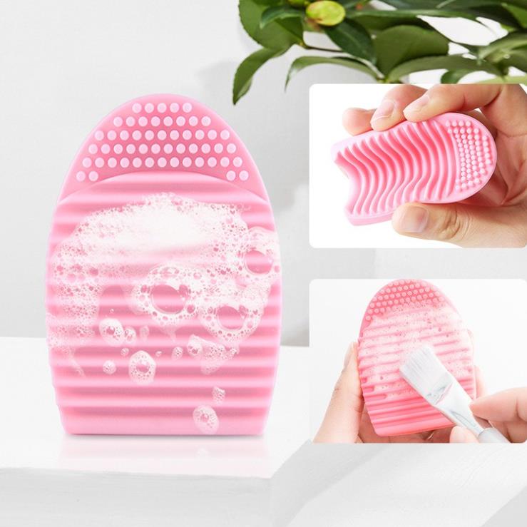 Dụng cụ vệ sinh cọ trang điểm