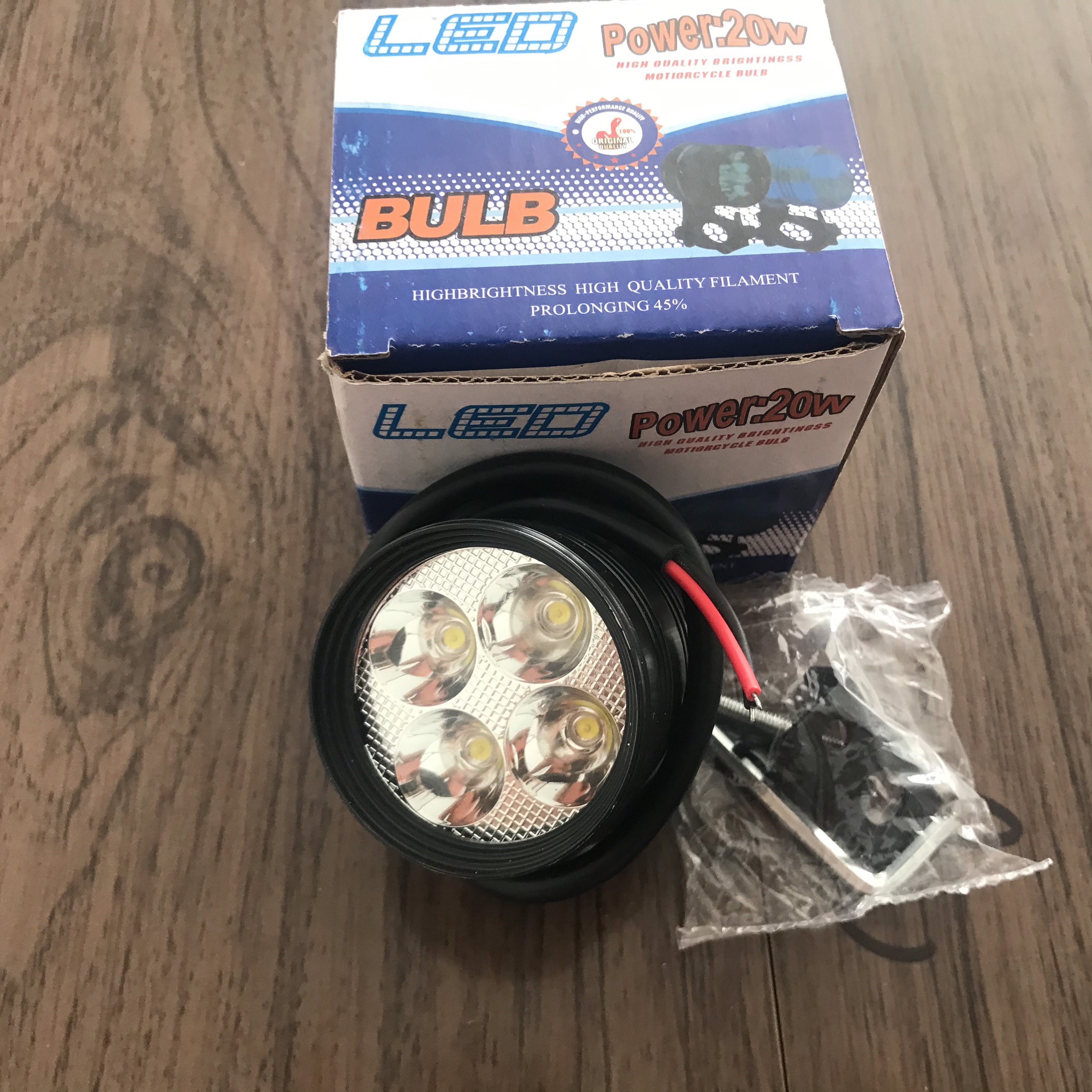 Đèn trợ sáng Led L4 ngắn 3 chế độ full phụ kiện siêu sáng