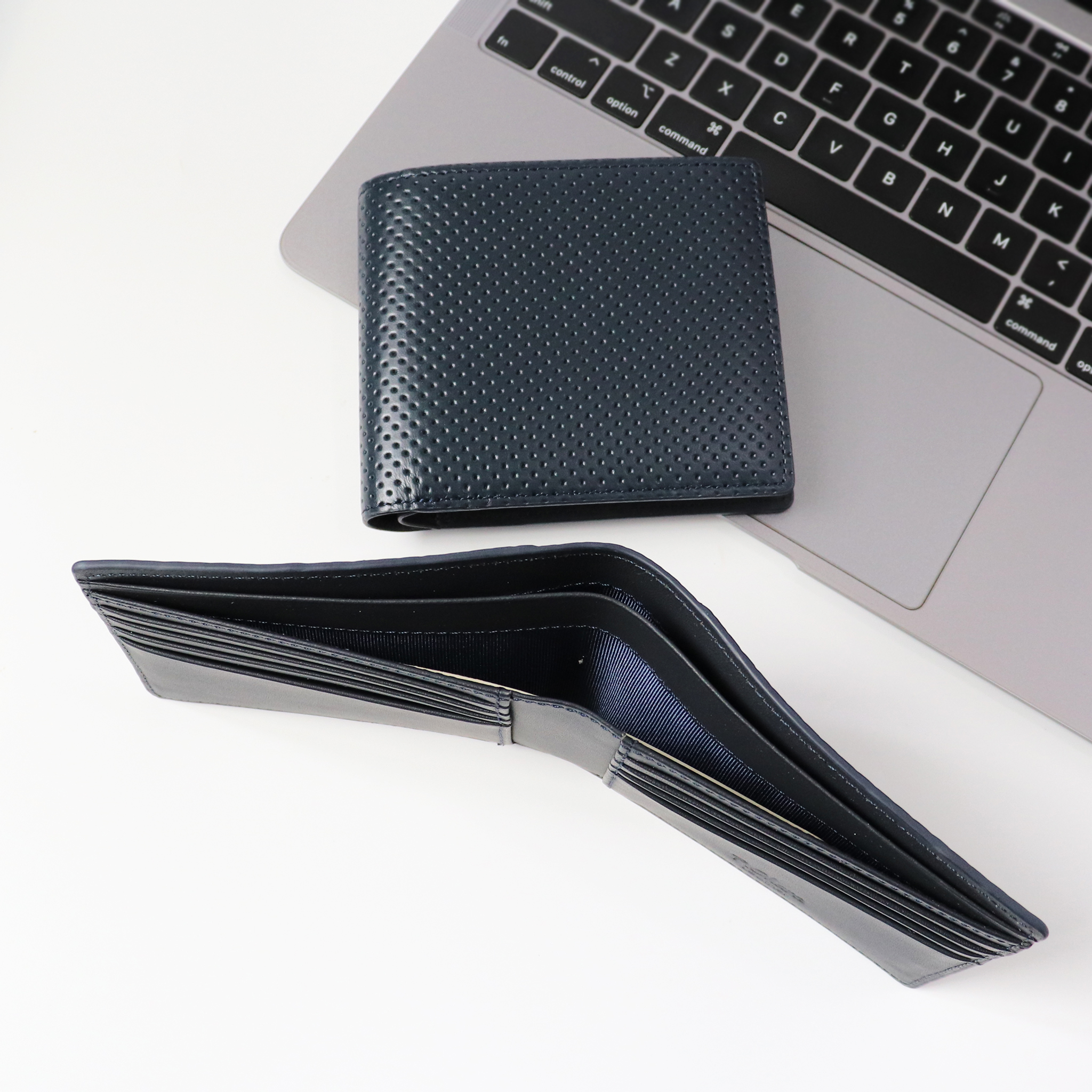 Men's leather wallet-soft imported cowhide