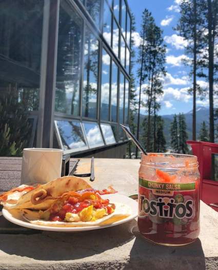 Sốt salsa tostitos Chunky Medium Mỹ 439.4g/hũ - nhập khẩu Mỹ
