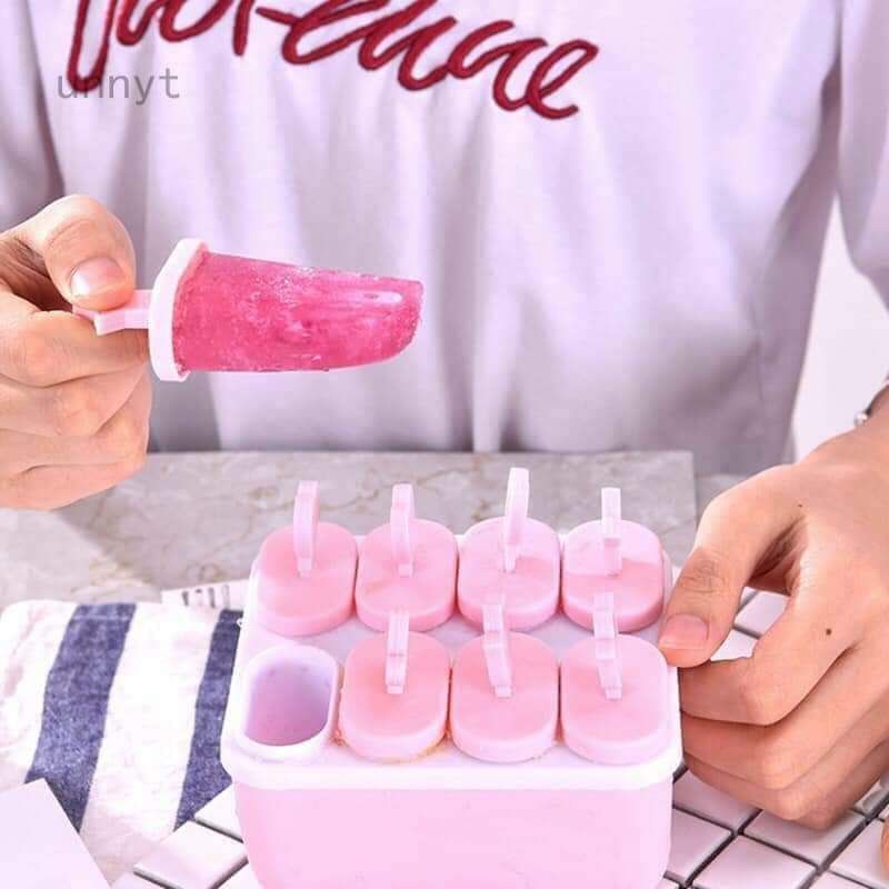 BỘ KHUÔN LÀM KEM KÈM QUE 8 NGĂN