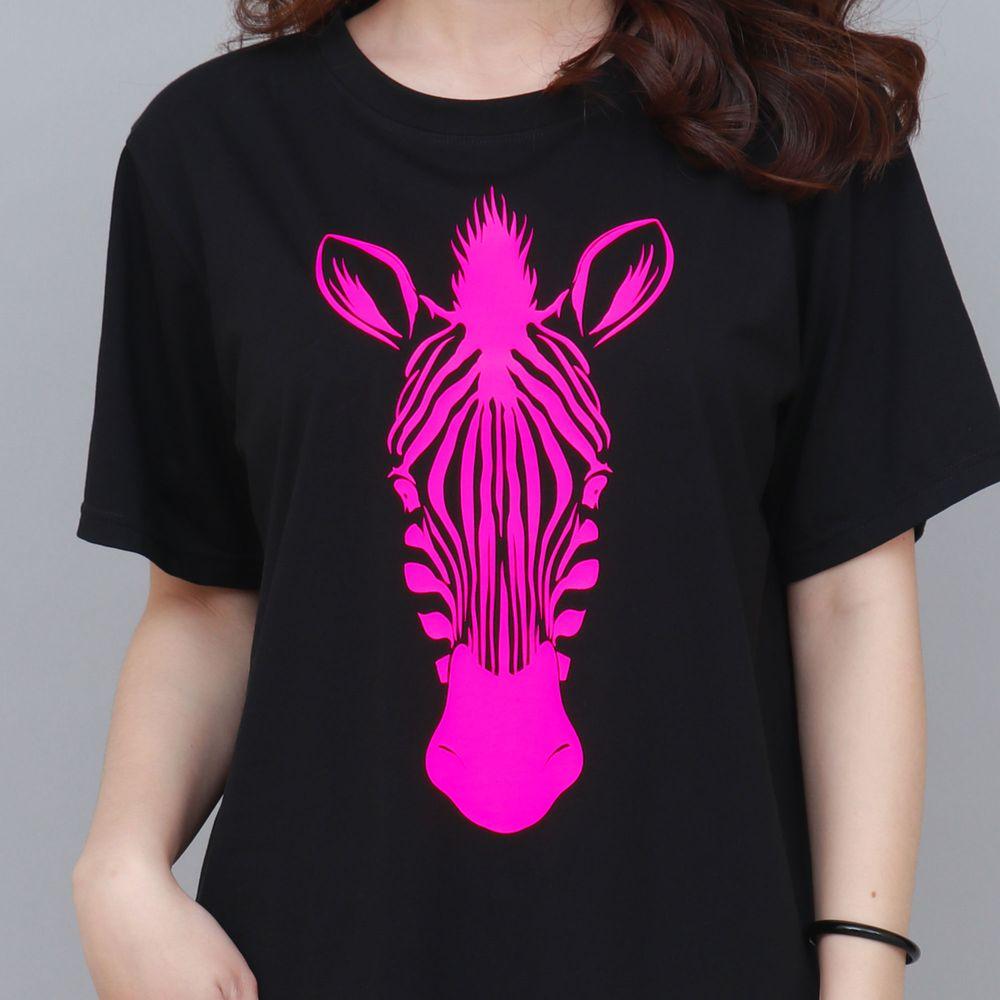 Z-30 | T-shirt black with Zebra neon pink print - Daladno