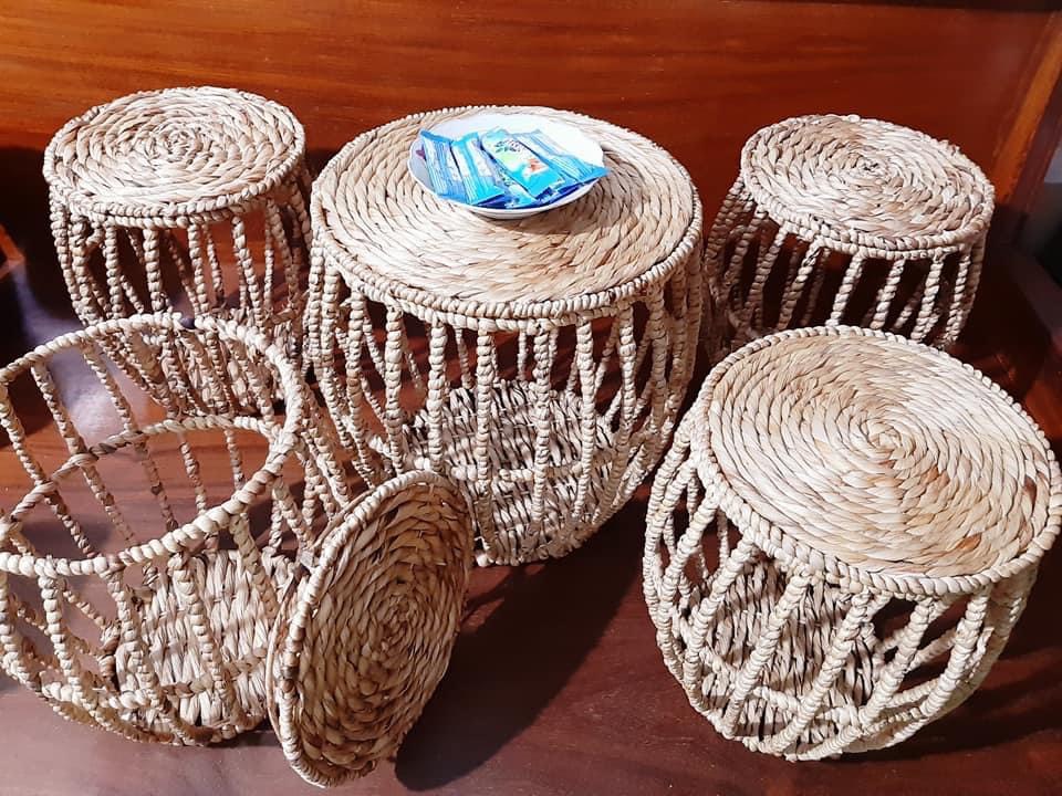 bàn/đôn lục bình