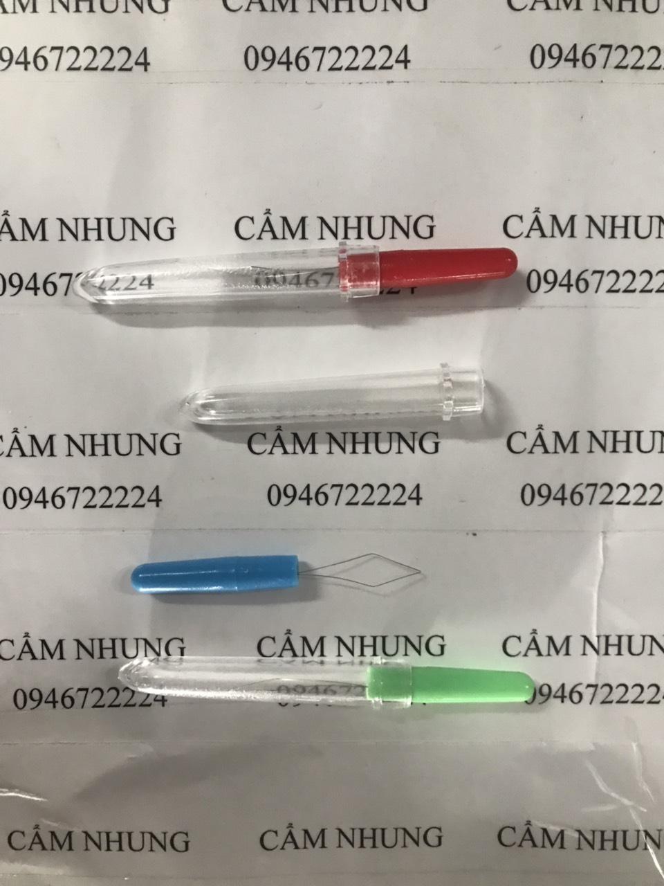 combo cây tháo chỉ và cây xỏ chỉ máy may