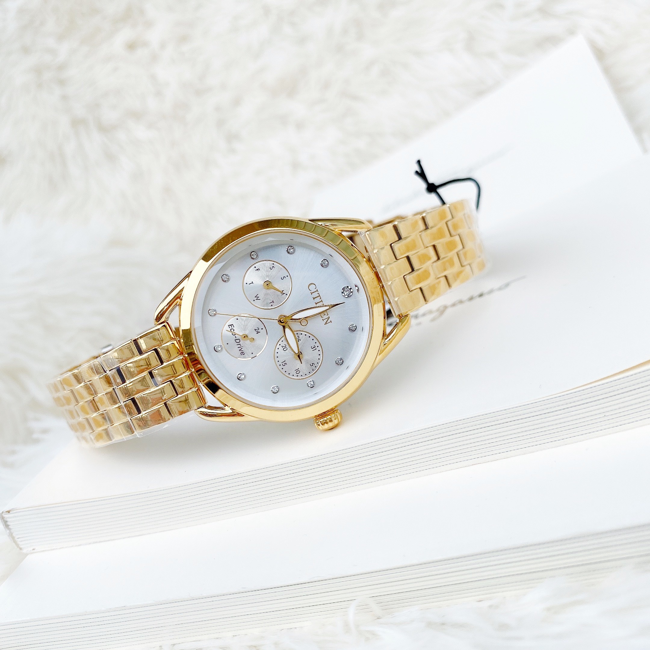 Citizen  nữ cực xinh xắn mới