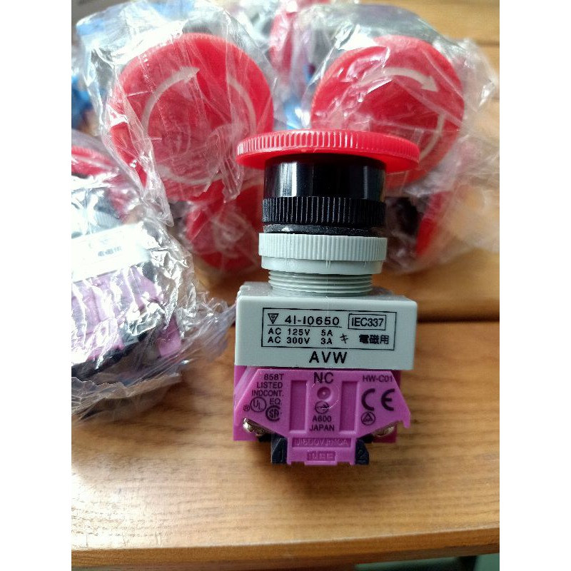 nút dừng khẩn phi 25mm