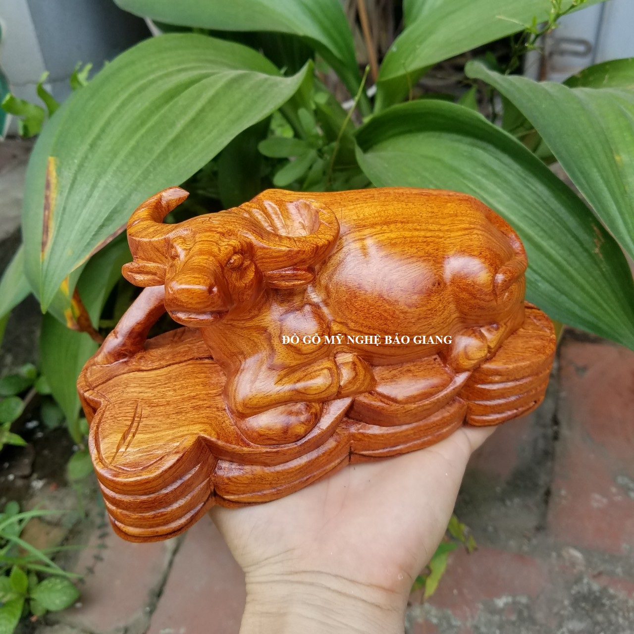 Tượng con trâu gỗ hương 19x10x8
