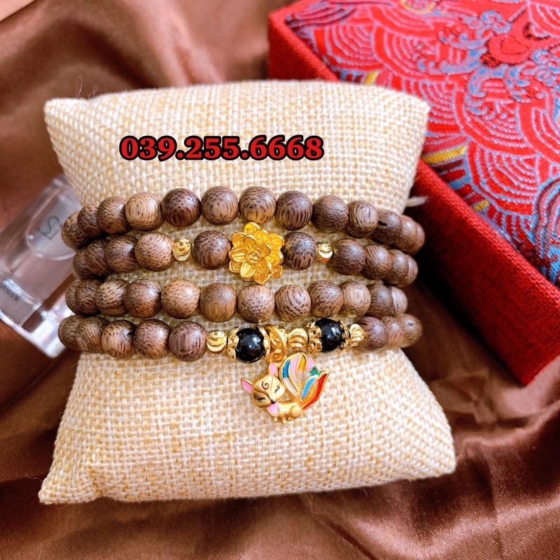 Vòng Trầm Hương Mix charm Cửu Vỹ Hồ tặng hộp gấm