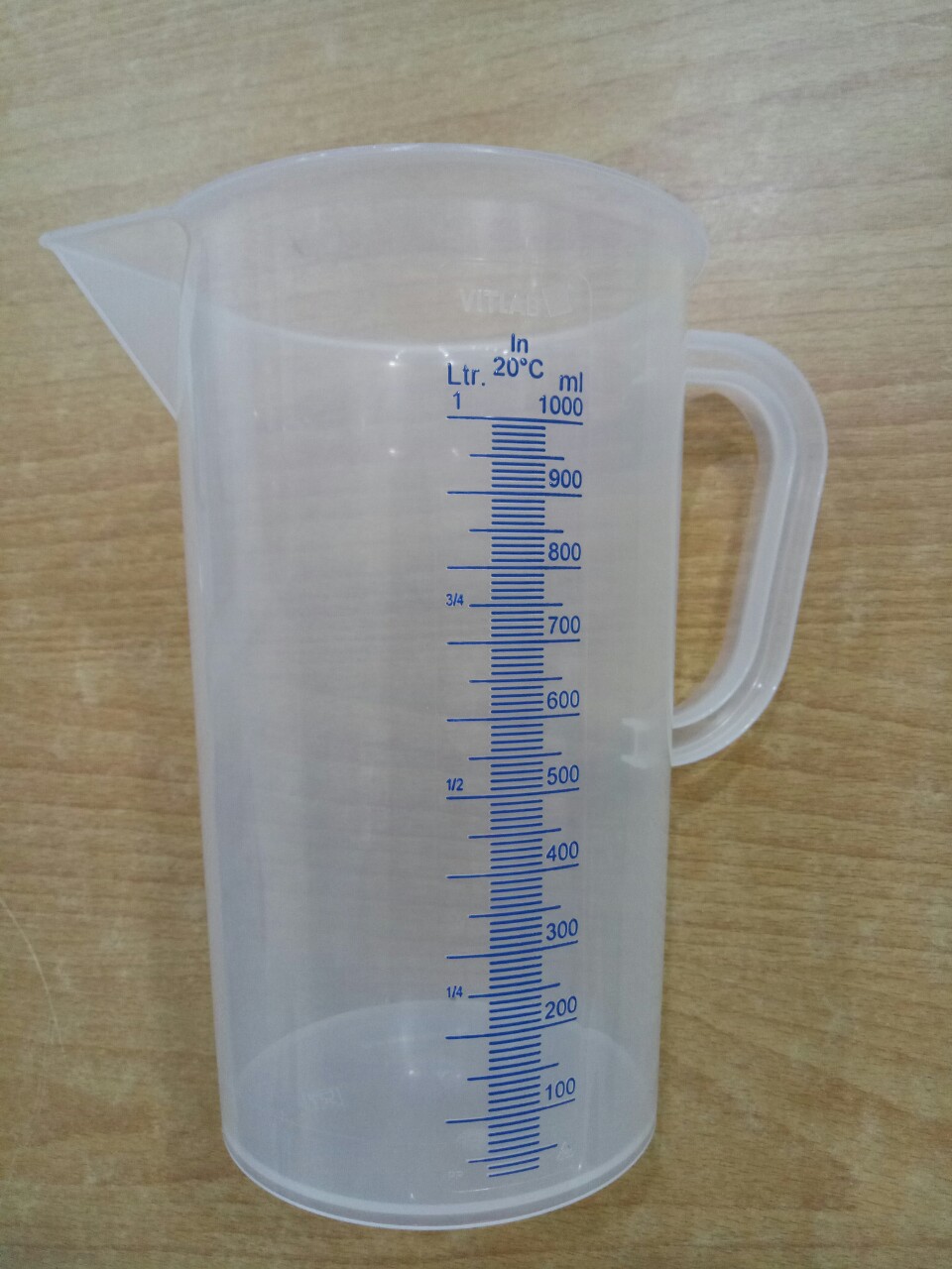 Ca nhựa PP vạch nổi xanh 1000ml VITLAB
