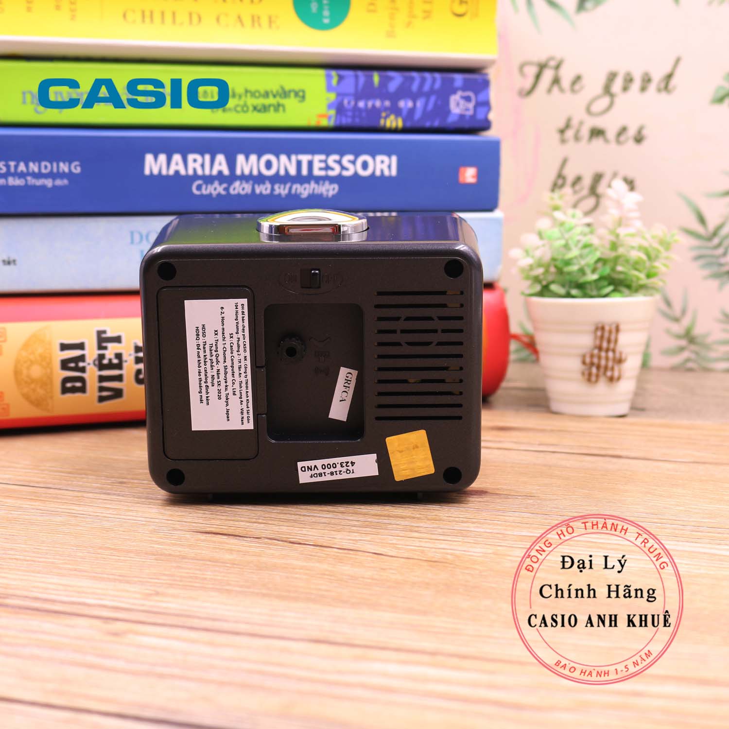 Đồng hồ để bàn Casio TQ-218-1BDF báo thức ( Kích thước 9×10.7×6 cm )