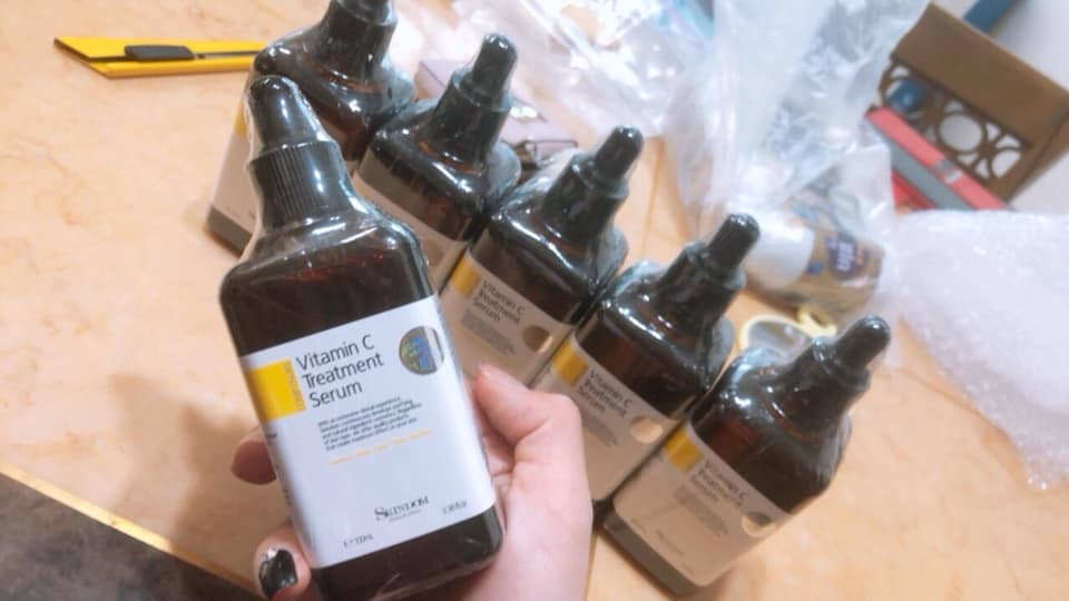 Tinh chất Vitamin C skindom chống oxy hóa
