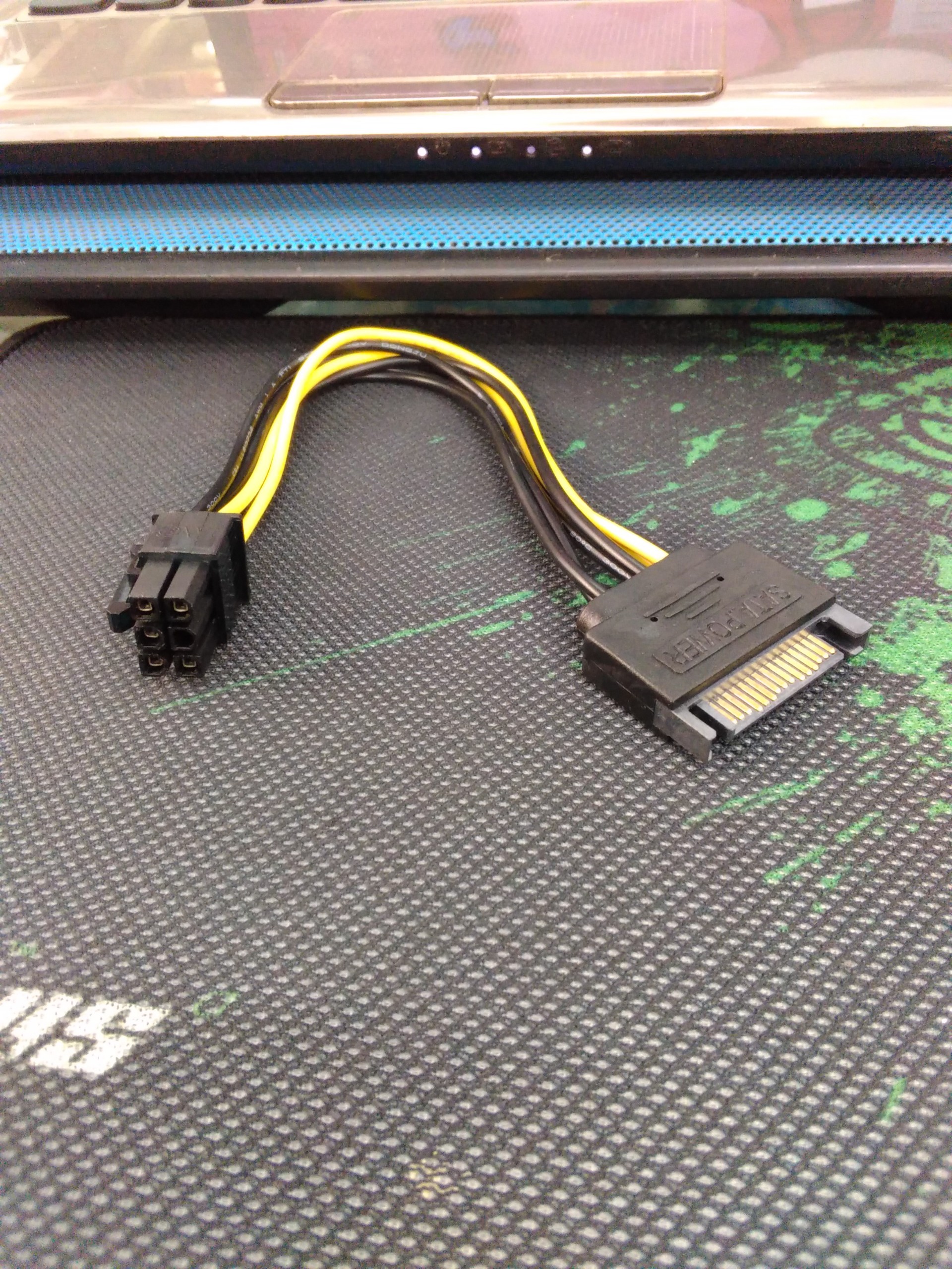 Cáp Chuyển Nguồn SATA Sang 6 pin