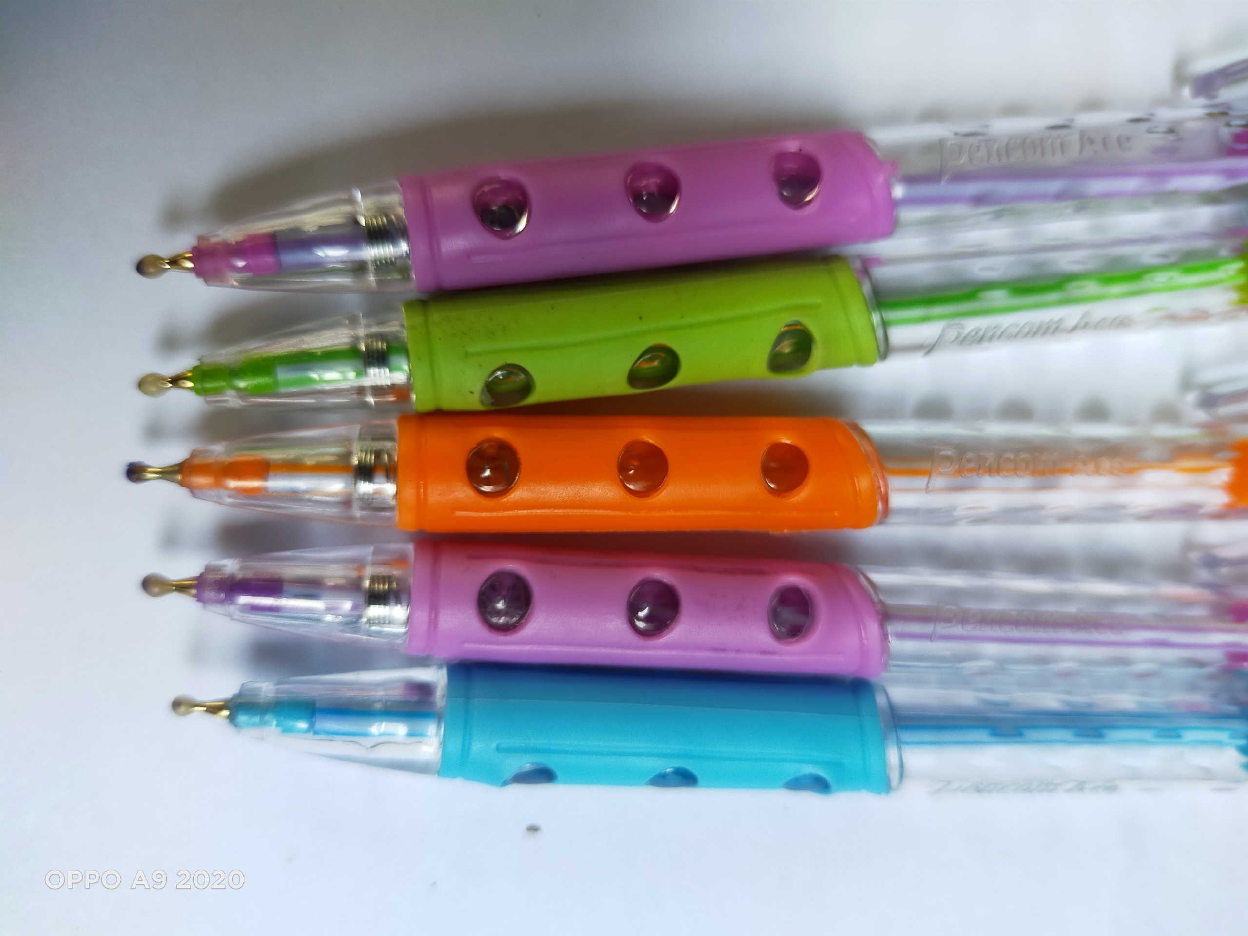 Combo 5 cây bút bi R1 Thái lan (mực xanh)