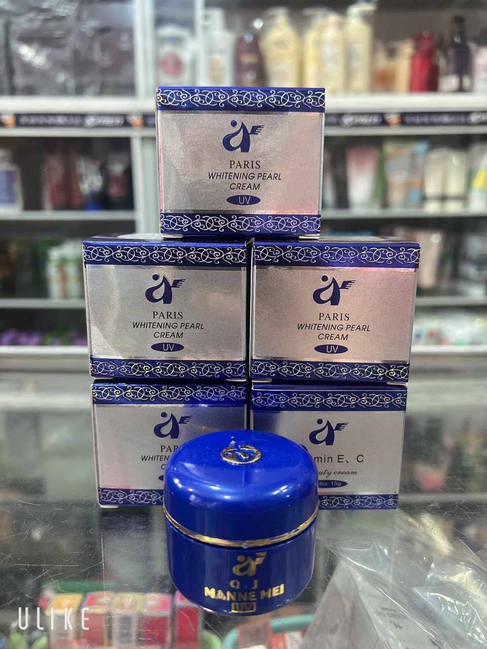 Kem dưỡng trắng da Vitamin E C MANNE MEI 15GR
