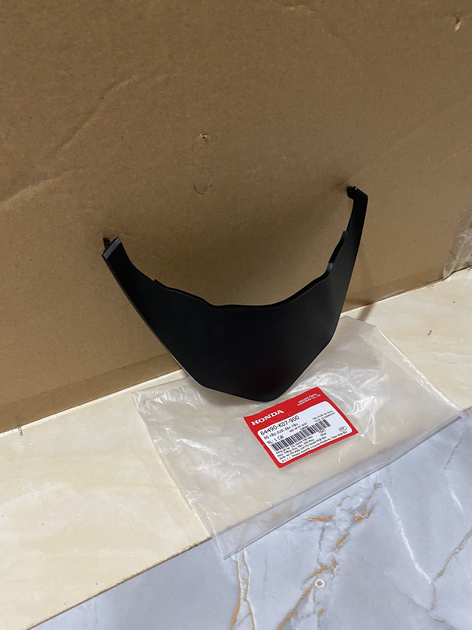 Nắp dưới đèn hậu Wave rsx 110 2012 2013 ( 64490K07900)