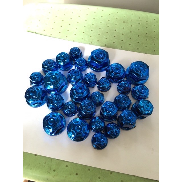Chụp ốc trang trí xe máy 2018 (1 bộ 30 con)
