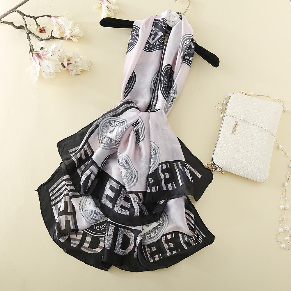 KHĂN CHOÀNG CỔ LỤA THỜI TRANG CAO Cấp