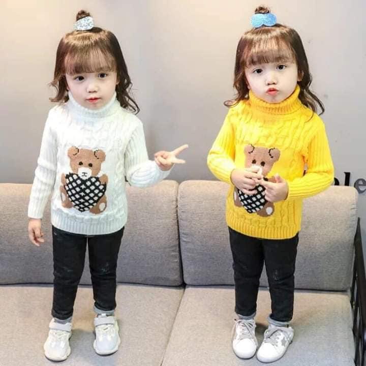 áo len thừng cổ lọ in hình gấu cho bé