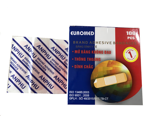 Băng cá nhân euromed hộp 100 miếng