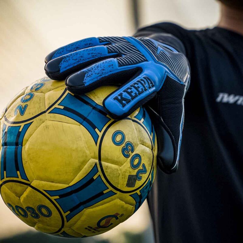 Găng tay thủ môn Iwin Keepa PRO GK1
