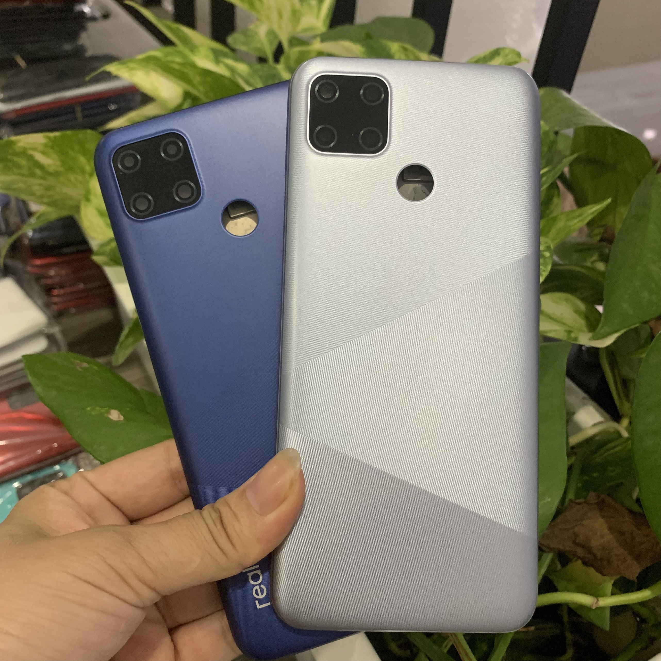 bộ vỏ realme c12 (gồn kinh cam.xương.lưng.nút bấn)