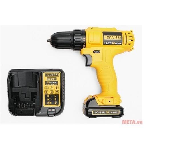 DeWALT - 10.8V - 2.0Ah MÁY KHOAN VẶN VÍT DÙNG PIN - DCD710D2