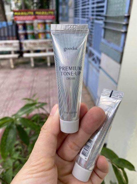 Kem dưỡng trắng da, cấp ẩm ốc sên Goodal Premium size mini (10ml)