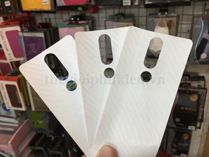 Miếng dán vân carbon, các bon mặt lưng cho Nokia 6.1 Plus