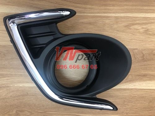 Ốp Đèn Gầm Phải Mitsubishi Attrage Chính Hãng 6407A274