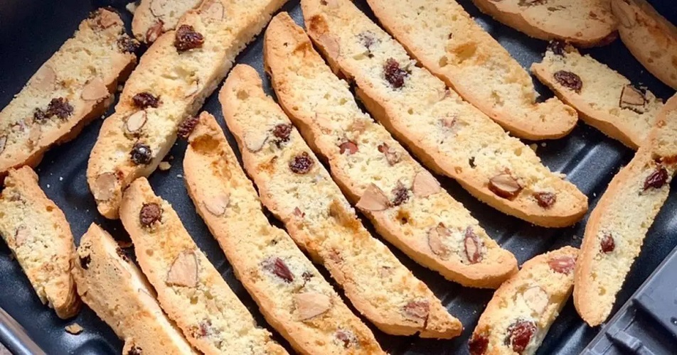 Nam việt quất sấy khô (chia lẻ từ thùng 11.34kg)