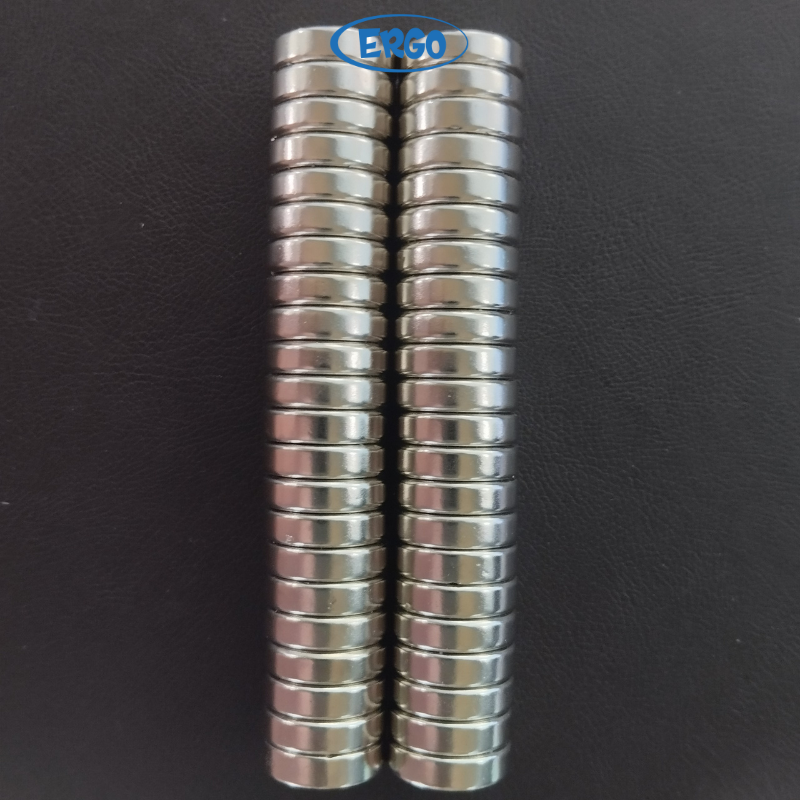 Nam châm đất hiếm có lỗ nhiều kích thước lực từ mạnh