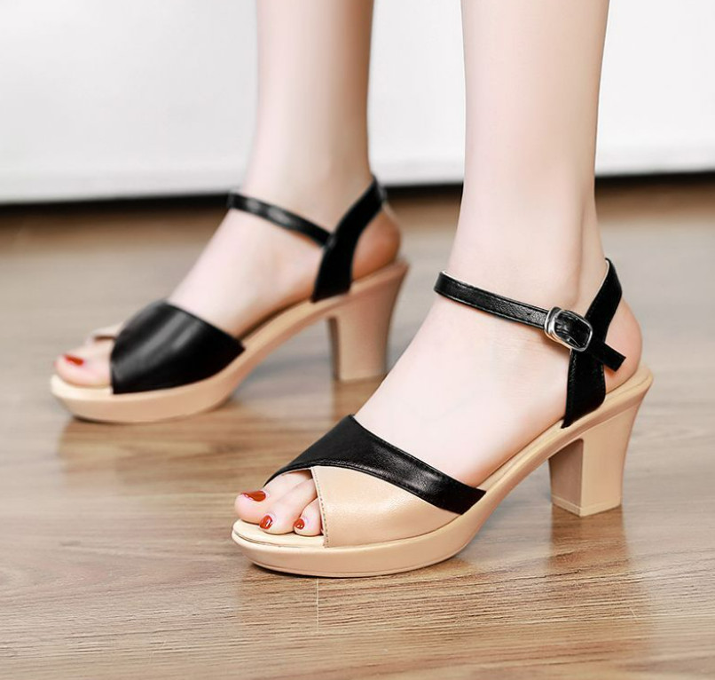 Giày sandan gót vuông bản đắp phối màu 7f
