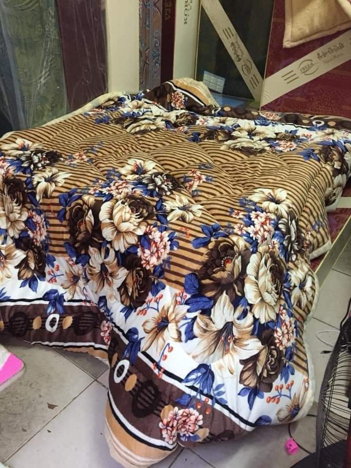 Chăn lông cừu 3 lớp dày siêu ấm 2,5kg.