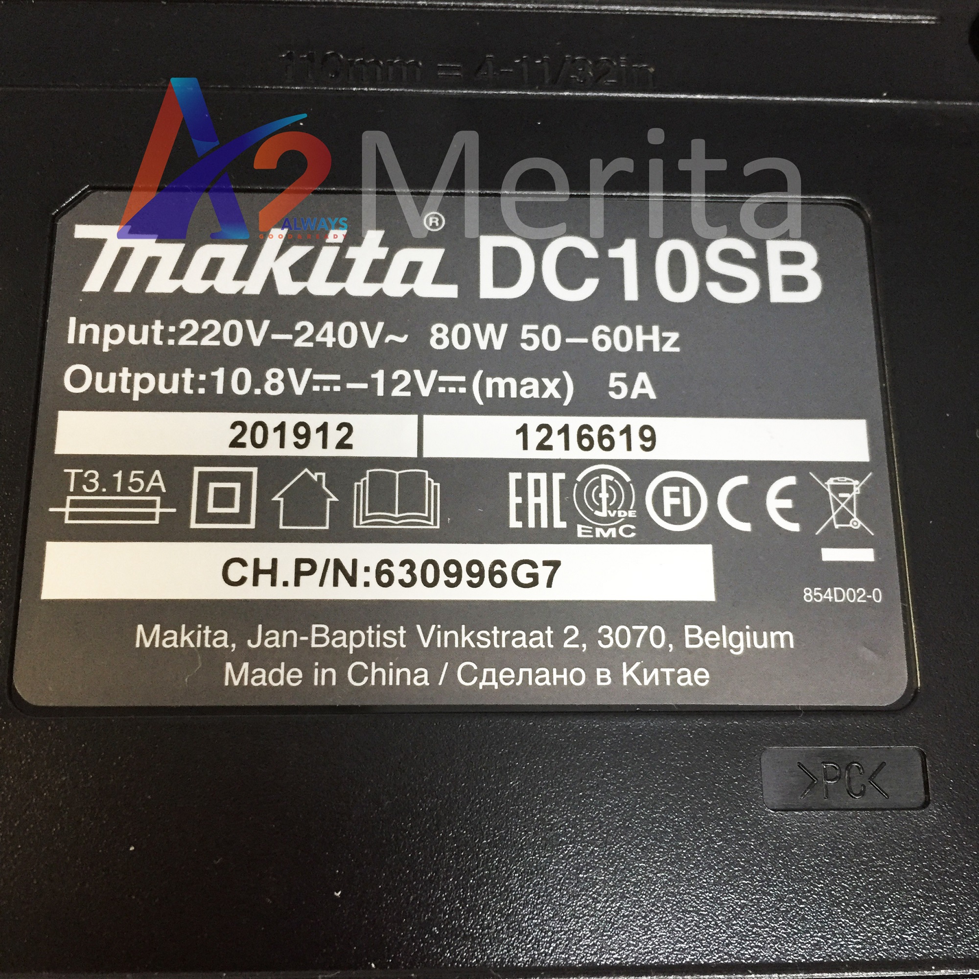 Đế sạc pin nhanh Makita 12VMax DC10SB