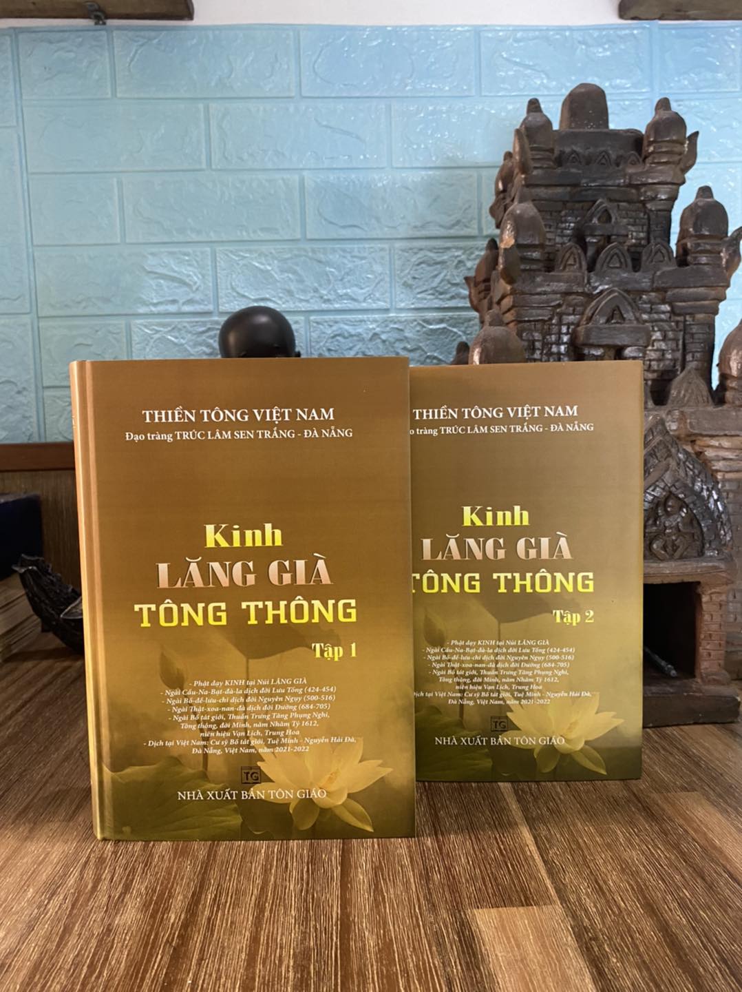 Sách - kinh lăng già tông thông