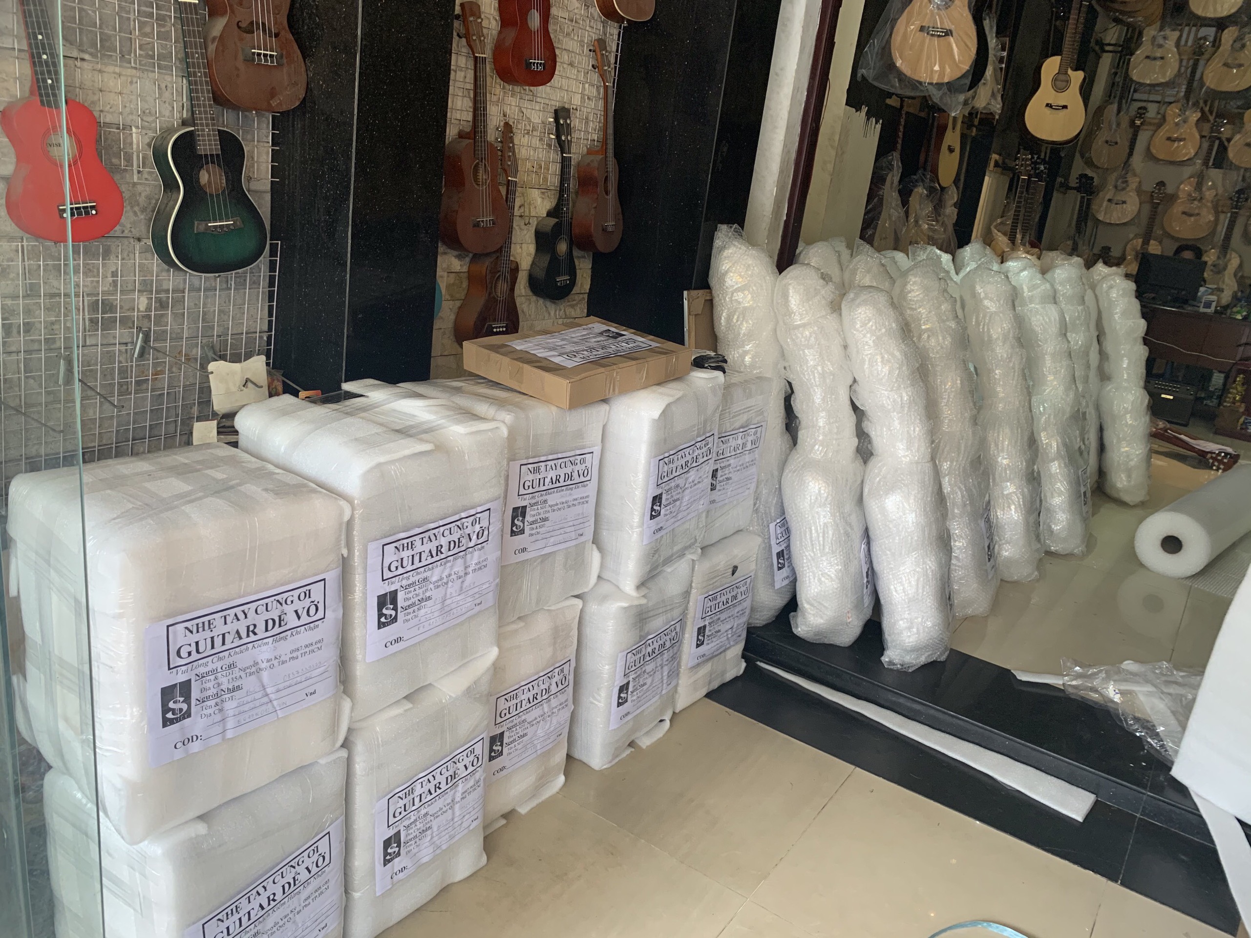 Capo Fender Cao Cấp Chuyên Dùng Cho Đàn Guitar
