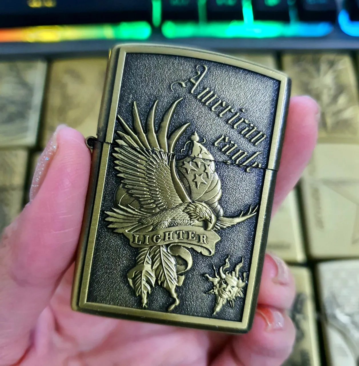 Bật Lửa Xăng Đá Zippo Sưu Tầm Vàng Đồng (Nhiều Mẫu)