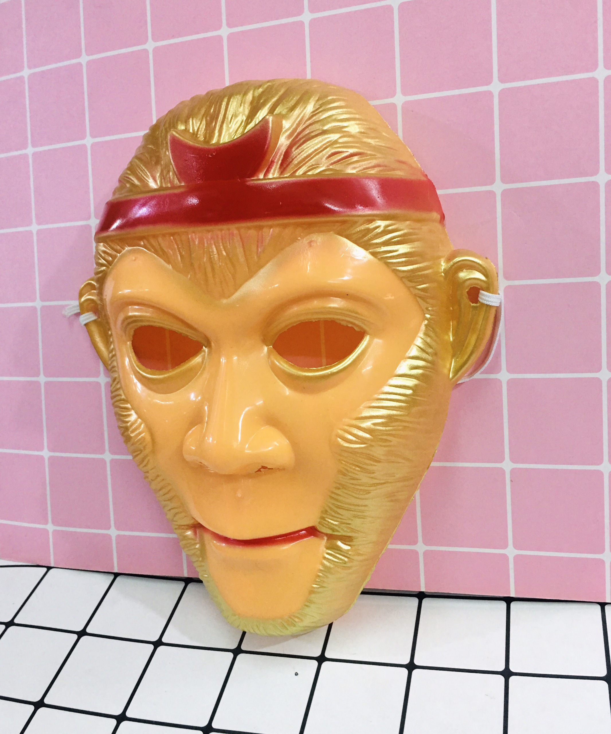 MẶT NẠ HUYỀN THOẠI NGỘ KHÔNG TÂY DU KÝ, GỢI LẠI KÝ ỨC TUỔI THƠ