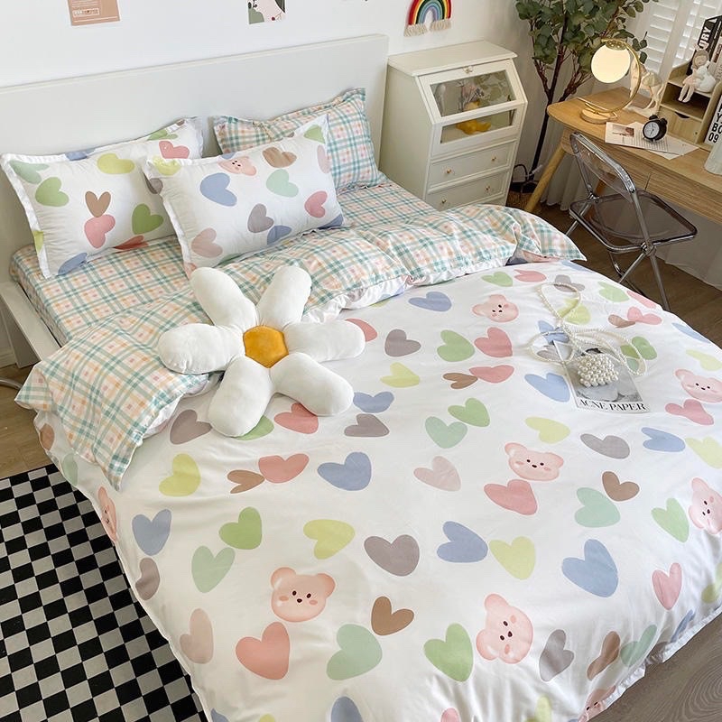 Bộ chăn ga Cotton Poly hoạ tiết tim nhiều màu nền vàng hồng MÂY BEDDING đủ kích thước nệm