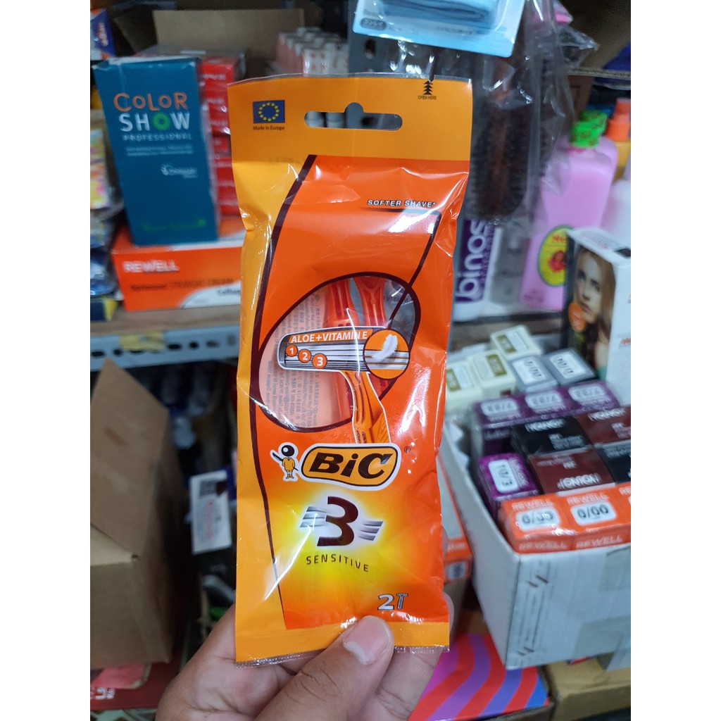 DAO CẠO RÂU BIC - 3 LƯỠI - 2 CÂY/TÚI