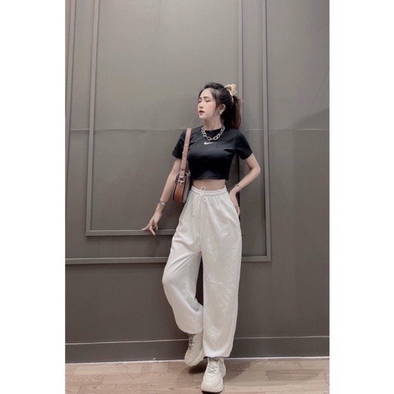 Sét áo croptop dấu tích+quần bom trơn TT12
