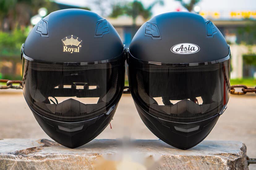 Mũ bảo hiểm fullface Asia M136 đen nhám