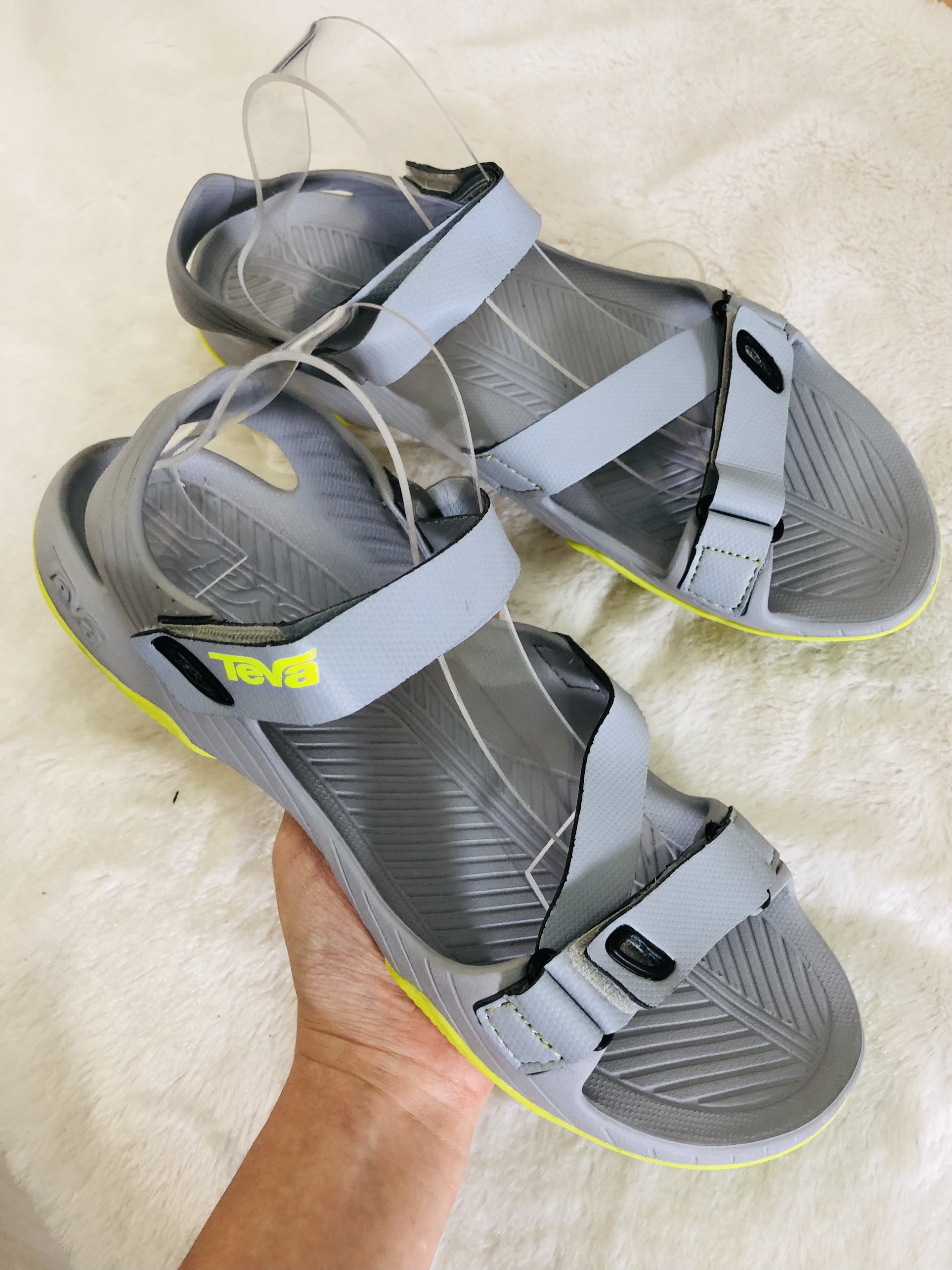 Sandal thể thao trẻ trung