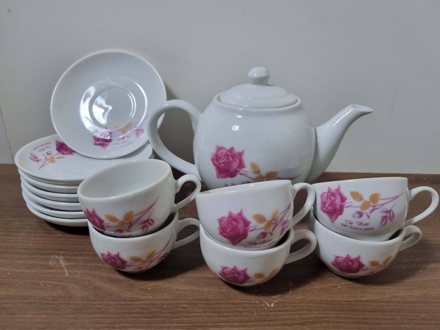Bộ trà/bộ ấm chén hoa hồng, hàng bình dân, đủ đĩa kê