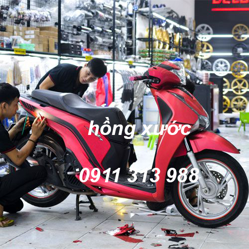 Decal nhôm xước khổ dán xe