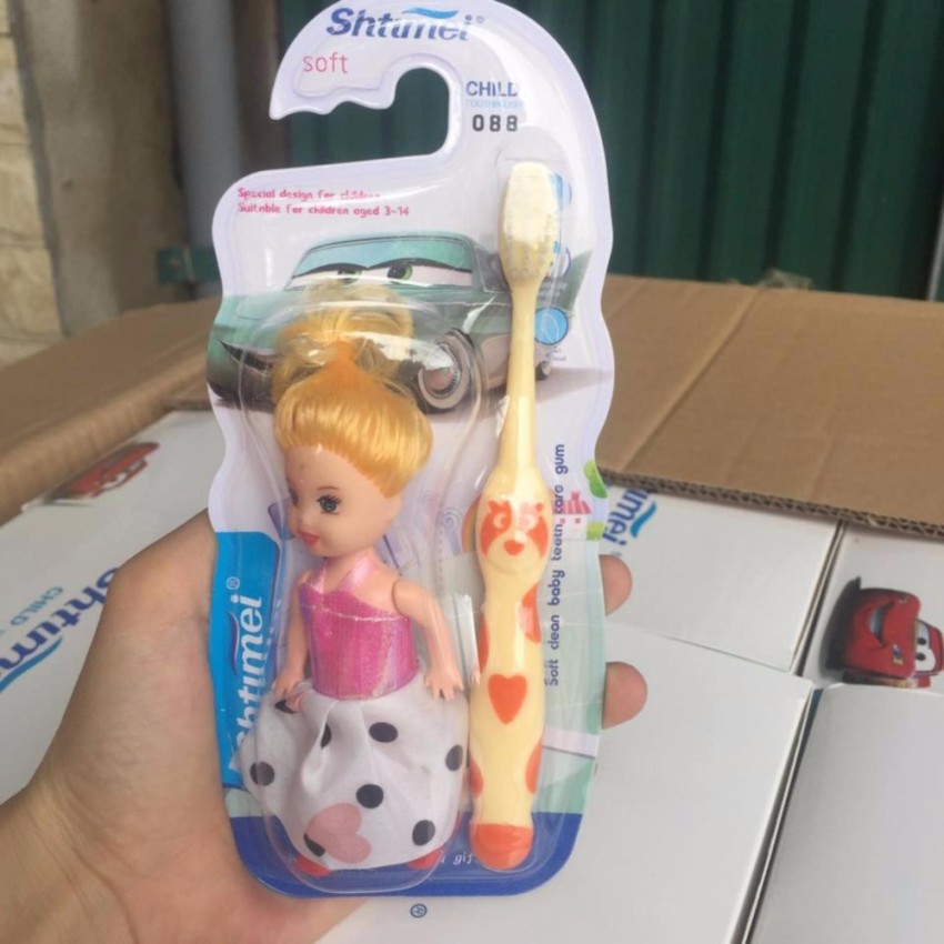 Bàn chải đánh răng cho bé KaKa tặng kèm đồ chơi
